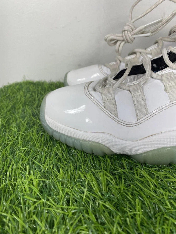 Zapato Air Jordan 11 Retro GS Talla 7 Juvenil 7Y Blanco Leyenda Azul Negro 378038-117 Foto 2 de 4