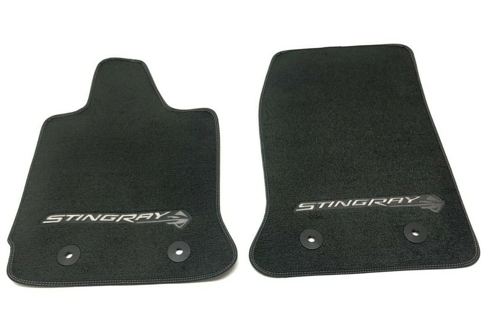 Juego de alfombrillas Corvette Stingray C7 2014-2018 negras con costuras grises Foto 2 de 4