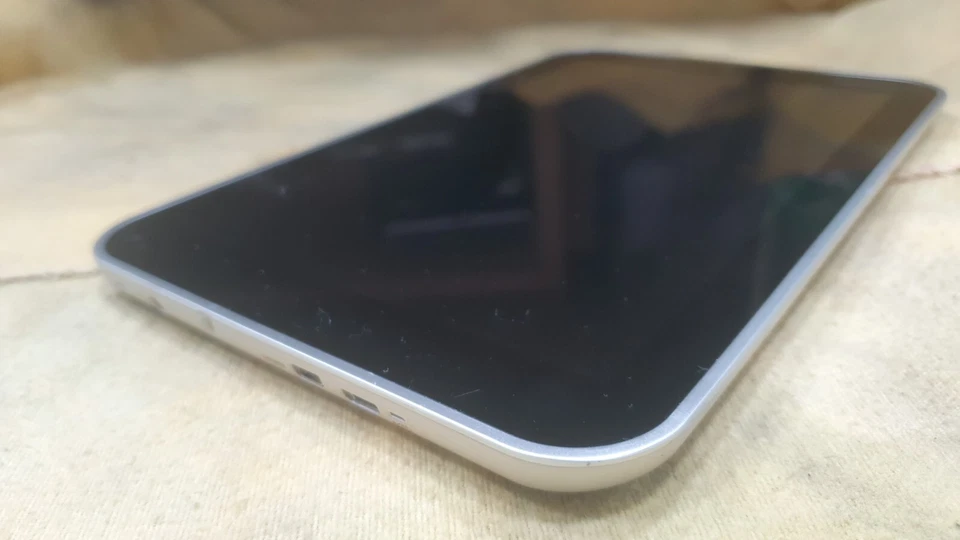 TGB309 Toshiba Encore WT8 Windows Tablet Toshiba WTA-8 READ DESCRIPTION - Image 4 of 4