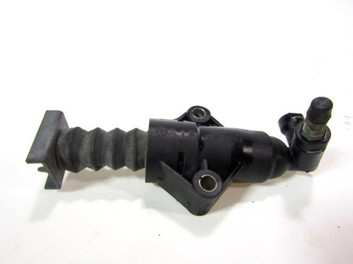 1J0721261F Kupplungszylinderpumpe Volkswagen Golf 4 1.6 B 74KW 5M 5T (2000)