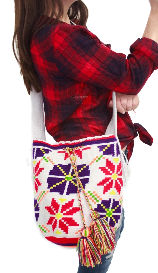 Shoulder Bag Authentic Colombian Wayuu White with Colorful Hand-Made Patterns - Image 2 of 4