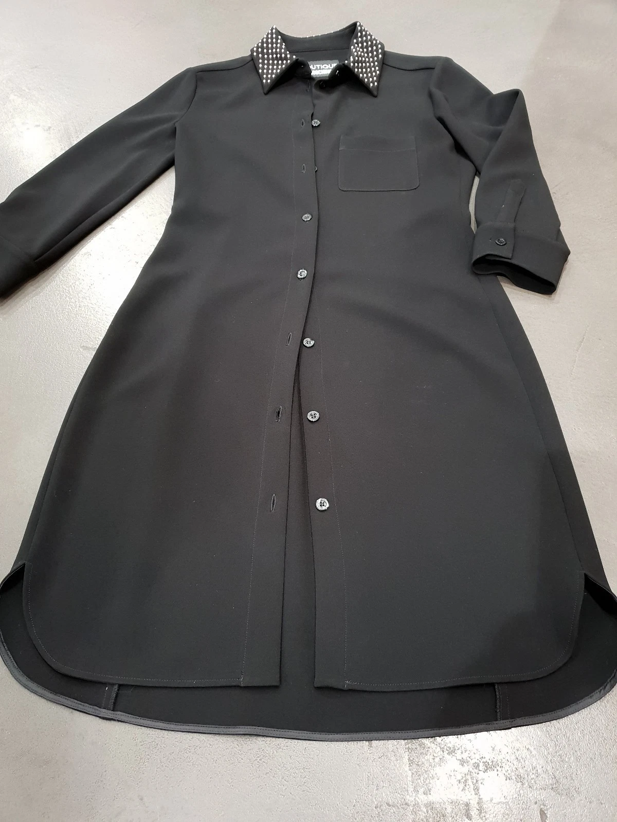Abito camicetta Moschino nero taglia Ital.40 (tedesco. 36) nuovo con etichetta.