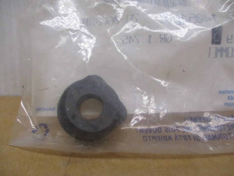 Ojal de válvula de ventilación positiva (PCV) GM genuino 14054892 Foto 3 de 4