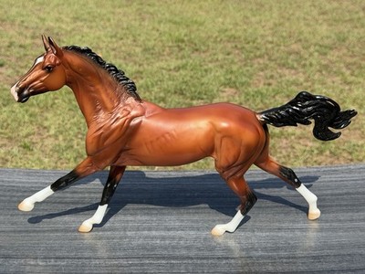 Breyer Adamek Akhal-Teke Altynai