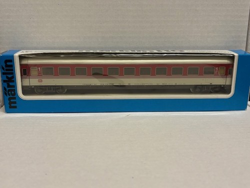 MÄRKLIN H0 Reisezugwagen Apmz 1.Klasse DB rot-weiß  4226 | Zustand: Neu