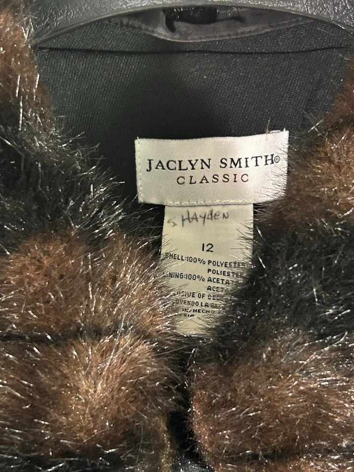 Chaqueta Jaclyn Smith Clásica Mujer Negra Abotonada Cuello de Piel Extraíble De Colección Foto 3 de 4