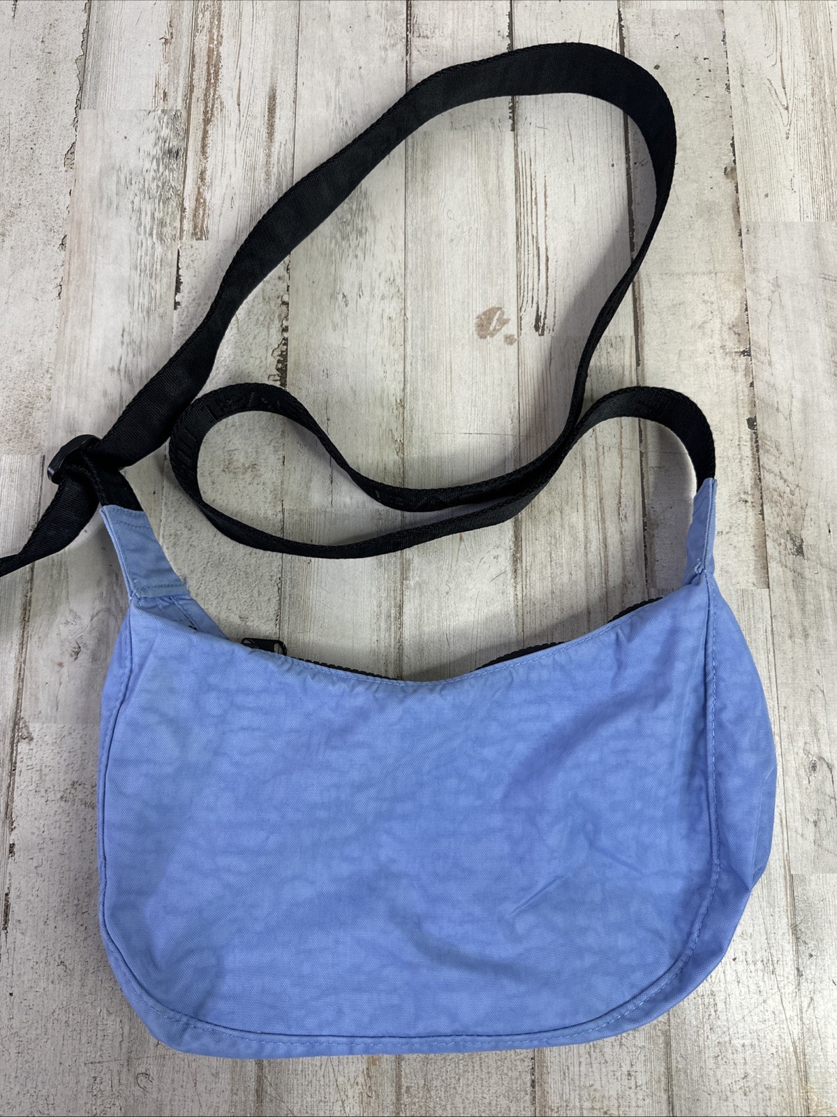 Baggu Medium Crescent Nylon Crossbody Bag - Blue Print