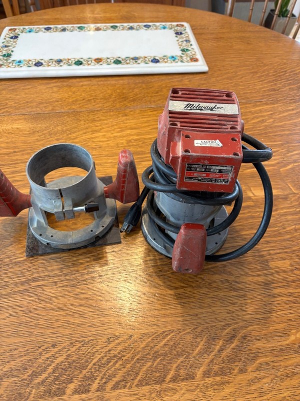 Milwaukee 5650 Heavy Duty Router 10 Amps, 24500 R.P.M.  Router Bases 48-10-0070