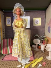 Barbie bambola vintage 1978 in giallo e bianco BELLE MODIFICHE #2598 per lo più completa