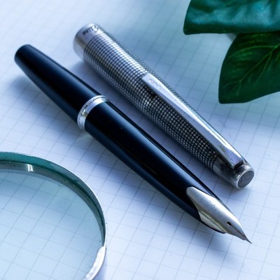 1977 Pilot Elite Sterling Silver Cross Hatch 18K F Nib Pocket