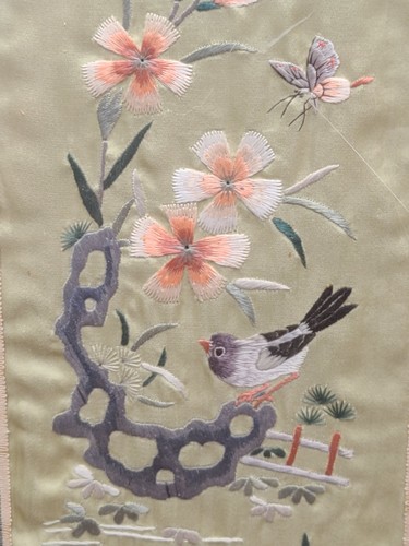 Pair Vintage Chinese Embroidered Silk Panels Chinoiserie Birds Butterfly Flowers - Picture 10 of 23