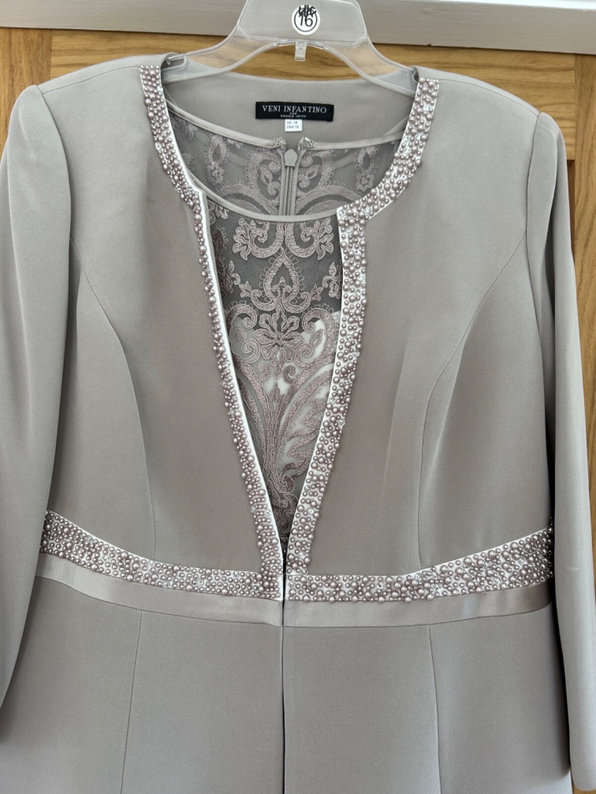 Mother of the bride outfit image 3