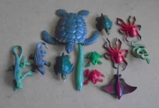 Lot of 12 Sea Animals Plastic Figures Assortment Colors and Poses