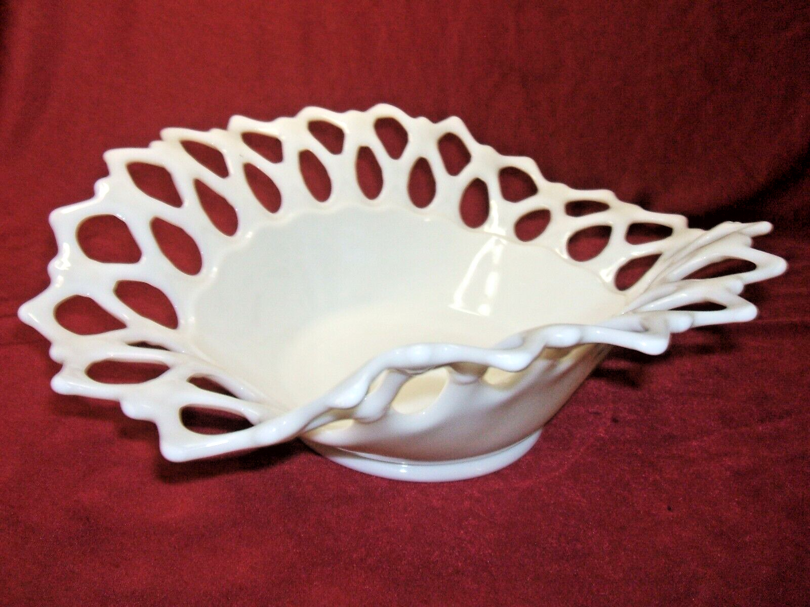 Westmoreland Doric Milk Glass Large Oval Bowl with Lace Edge