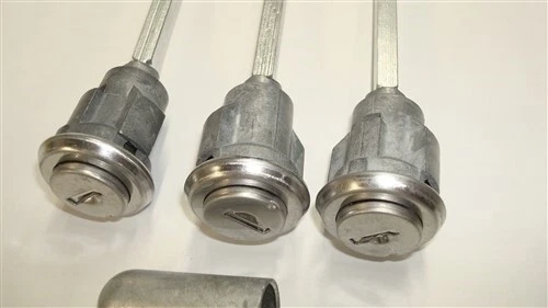 Tailgate & Door Locks & Ignition Switch Fits Jeep Jeepster Commando 66 - 73 - Image 3 of 3