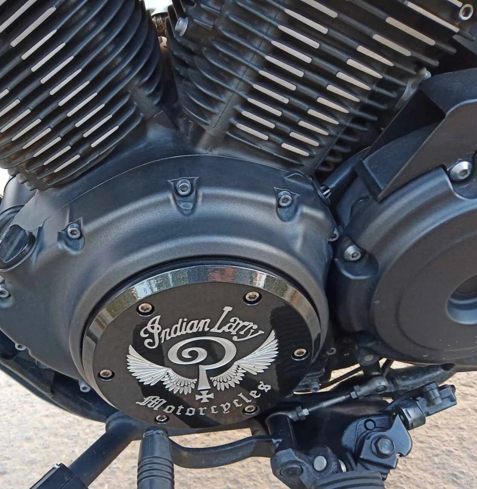 Cubierta Derby con aletas negra para Yamaha XV950 2013-2019 Yamaha Bolt-R 2020-2024 Foto 3 de 4