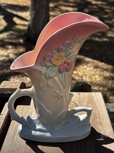 Vintage Hull Pottery Wildflower Cornucopia W-10-8 1/2 Pink & Blue