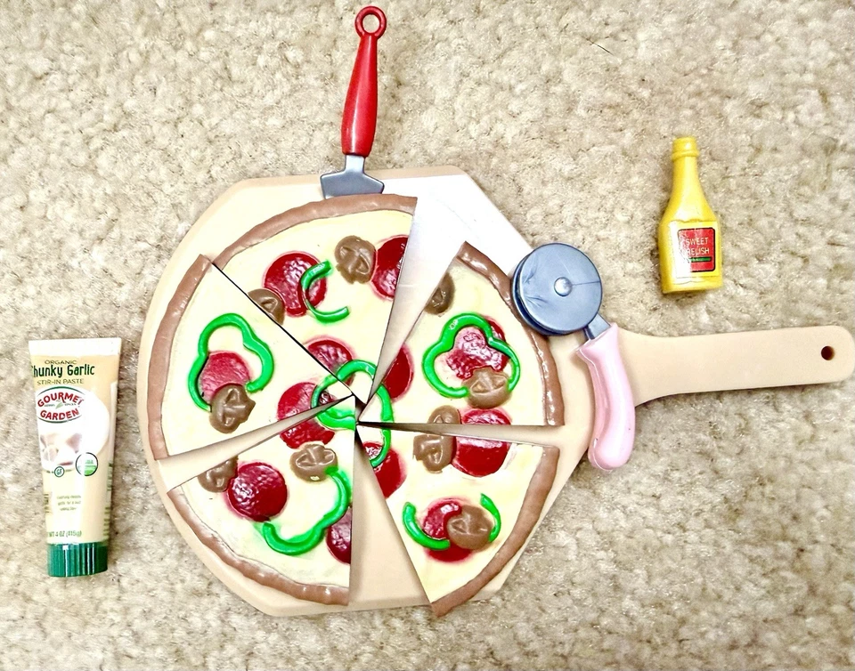 Lote enorme! Forno de pizza American Girl/OG, acessórios, aventais, torta, condimentos - Imagem 2 de 4