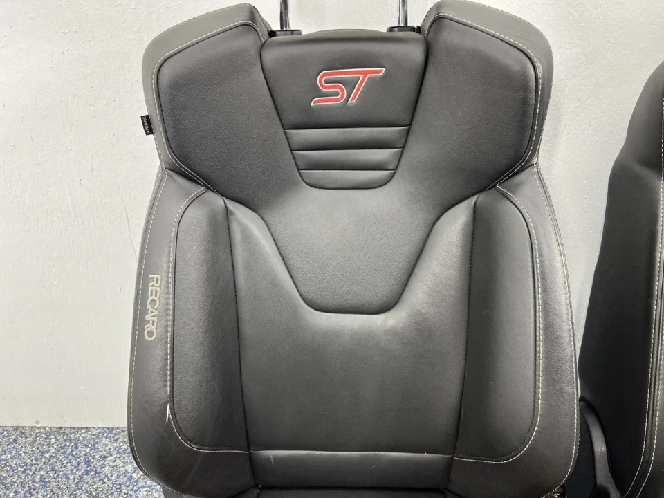 2014 Ford Focus ST Recaro Black Leather Front Bucket Seats Hatchback  FWD 898341 Foto 3 de 4