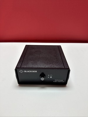 BlackBox SW1030A 2-to-1 CAT6 10G Manual Desktop Switch