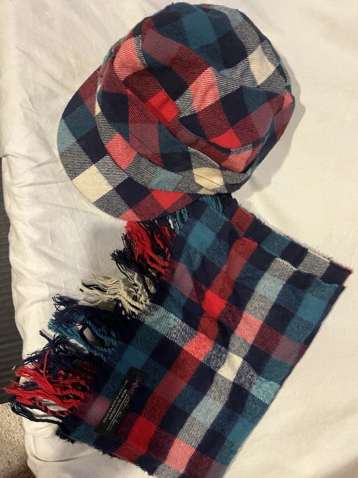 ¡Juegos de sombreros y guantes de invierno 100 % cachemir!NOTA estilo cadete El conjunto gris es de algodón Foto 2 de 4