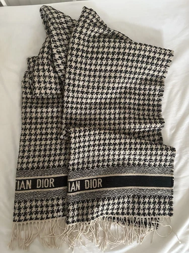 Poncho Dior grande écharpe franges pied de poule