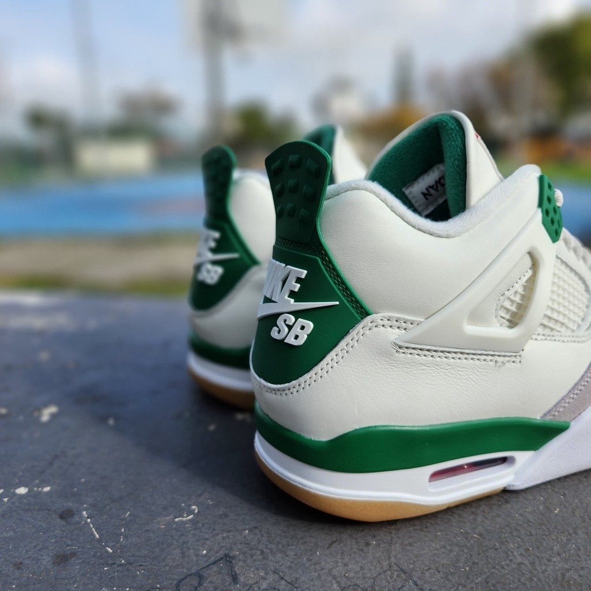 Size 13 - Jordan 4 Retro SP x Nike SB Mid Pine Green for sale