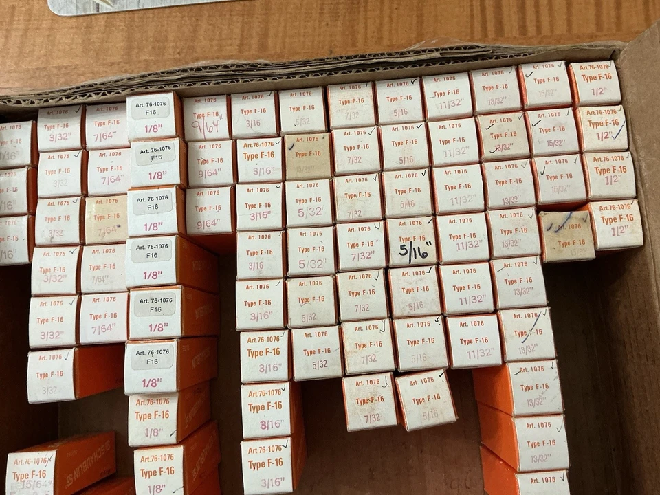 MÁQUINA DE TORNILLO SUIZA SCHAUBLIN TIPO F16 ARTE 1076 COLETS TORNO TSUGAMI TORNO ESTRELLA TORNO Foto 4 de 4