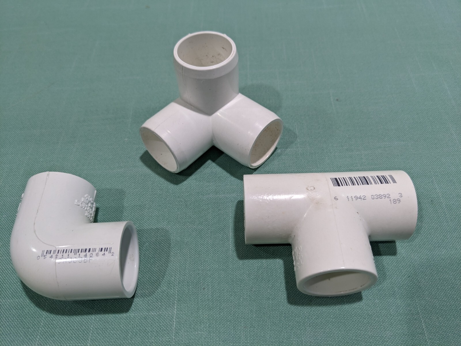 3/4 Inch PVC Fitting Connectors SCH40 White LOT of 24 8 elbows, 8 3
