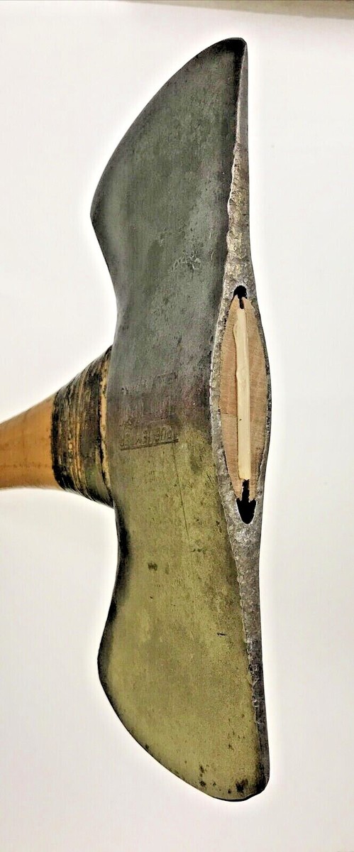 Vintage TRUE TEMPER FLINT EDGE KELLY WORKS 3 1/ 2 Double Bit Vintage TRUE TEMPER FLINT EDGE KELLY WORKS 3 1/ 2 Double Bit