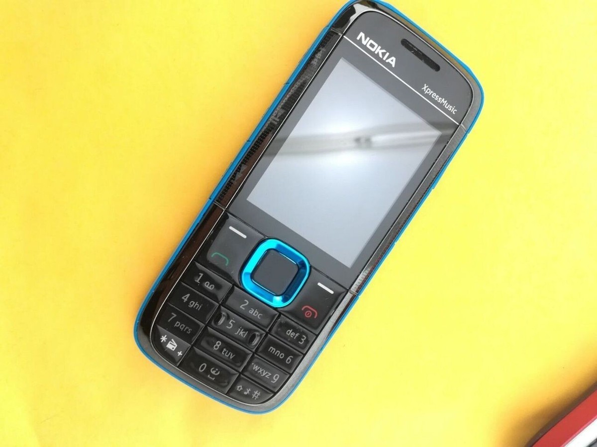 Original Unlocked Nokia 5130 XpressMusic GSM 2MP Quadband Mobile Phone 2.0 in