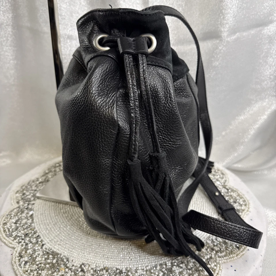 Bolso Bandolera American Eagle Cuero Negro Flecos Ajustable Hobo Cordón Foto 4 de 4