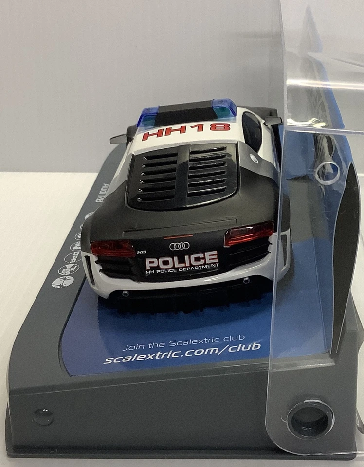 = Scalextric C3932 AUDI R8 POLICE CAR (BNIB) SIREN LIGHTS DPR 1.32 Slot Car - Image 4 of 4
