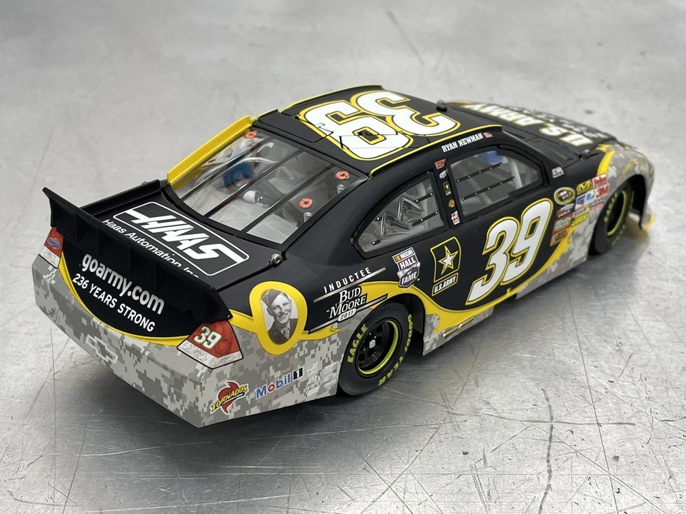 SAMPLE Ryan Newman #39 U.S. ARMY Birthday Bud Moore HoF 2011 1/24 NASCAR DieCast - Image 4 of 4