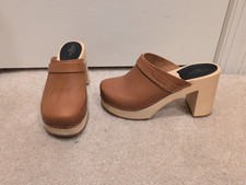 NEW Swedish Hasbeens Slip In Classic Heeled Clog Women's Size 38 US 8