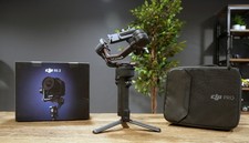 DJI RS 2 Gimbal Camera Stabilizer - NEEDS BATTERY