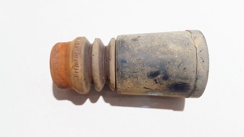 8d04112131f Anschlagpuffersatz Stoßdämpfer   Volkswagen Passat DE1012967-02