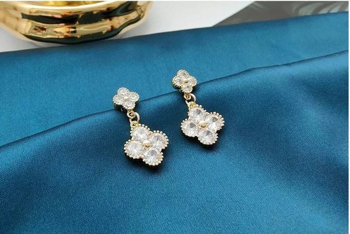 Lab-Created Diamond 2Ct Women's Fancy Earring 14k Yellow Gold Plated Round Cut - Picture 2 of 4