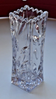 Vintage Amethyst Sawtooth Square Heavy Pressed Cut Glass Flower Vase 6.25''