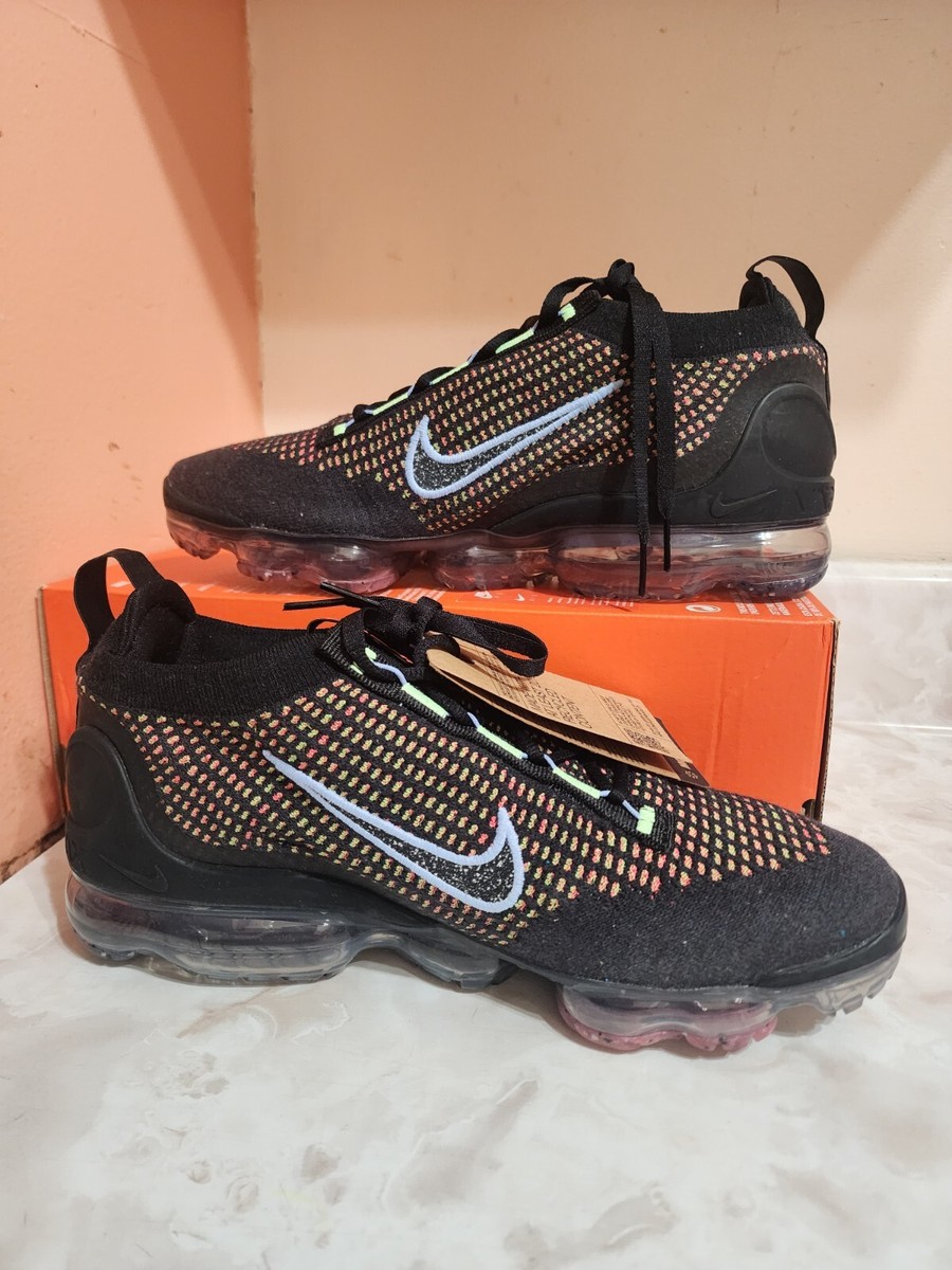Women's Size 10.5 Nike Air Vapormax 2021 Flyknit Black Lime DO5886