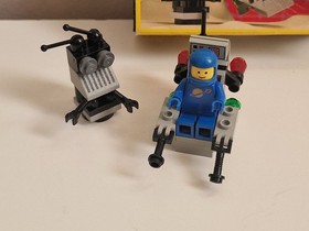 Lego Vintage Set Legoland Classic Space 6809 XT-5 and Droid, w box instructions