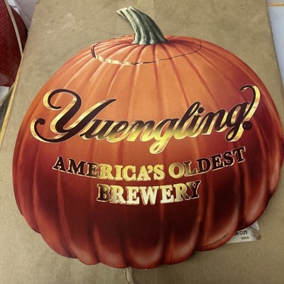 RARE YUENGLING S Beer HALLOWEEN PUMPKIN SIGN 2006 BEISTLE CO. 14 X 12 PACK OF 25