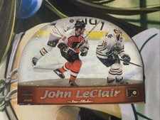 1999 Pacific Prism Sno-Globe Die-Cuts #15 John LeClair Philadelphia Flyers Card!