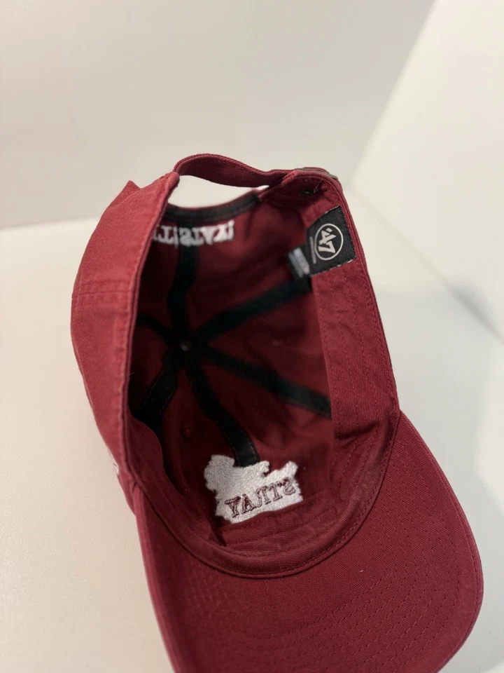 Gorra de béisbol ajustable roja The Stray Dog de la marca '47 Foto 3 de 3