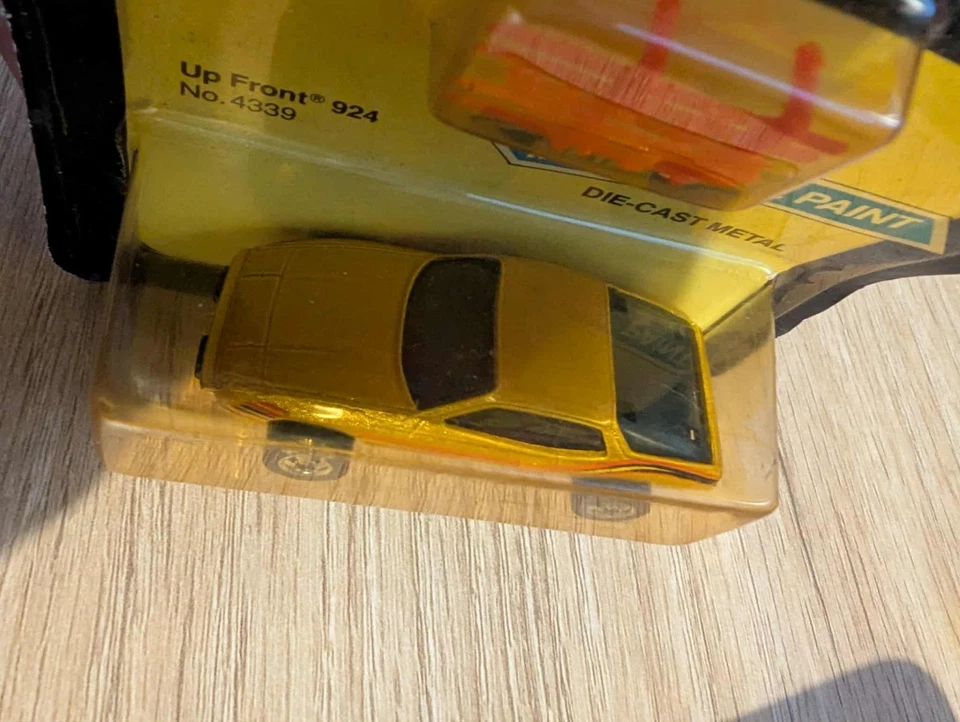 De colección 1983 Hot Wheels Extras Diecast Metalflake Gold Porsche DELANTERO 924 RARO Foto 3 de 4