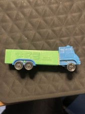 Vintage No Feet  Truck Series Pez Dispenser Pat#3.9 MI YUGOSLAVIA Rolling Wheels