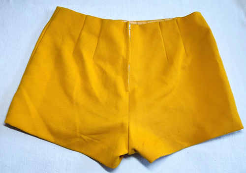 VINTAGE HANDMADE GIRLS GOLD CHEERLEADING SHORTS EUC - Picture 2 of 2