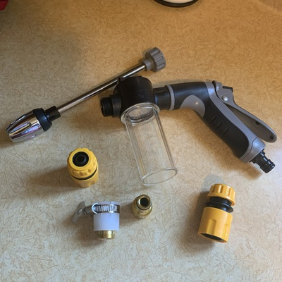 #ad New Pressure Washer Handheld. Soap Receptac No Instructions 6 Piece works fine $15.58