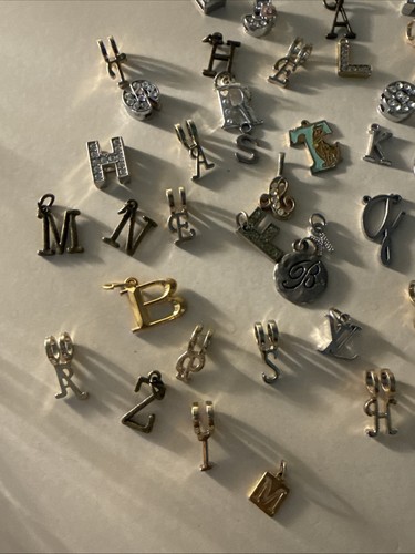 Vintage-jetzt Set 45 Buchstaben Alphabet Mix Anhänger Charms Handwerk Schmuck Neugestaltung L1 - Bild 2 von 4
