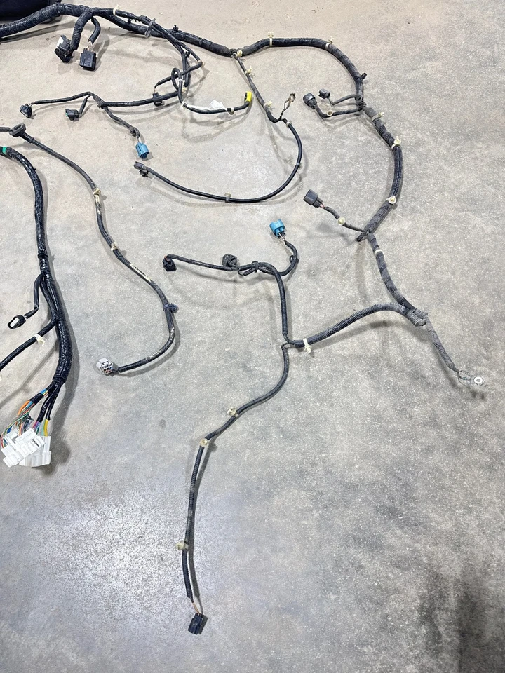 Caja de fusibles del motor lateral derecho con arnés de cables 3,5 L HONDA ODYSSEY EX-L 14-17 Foto 2 de 4